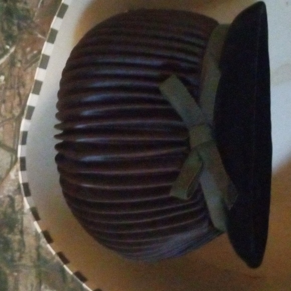 Union made antique hat with fur